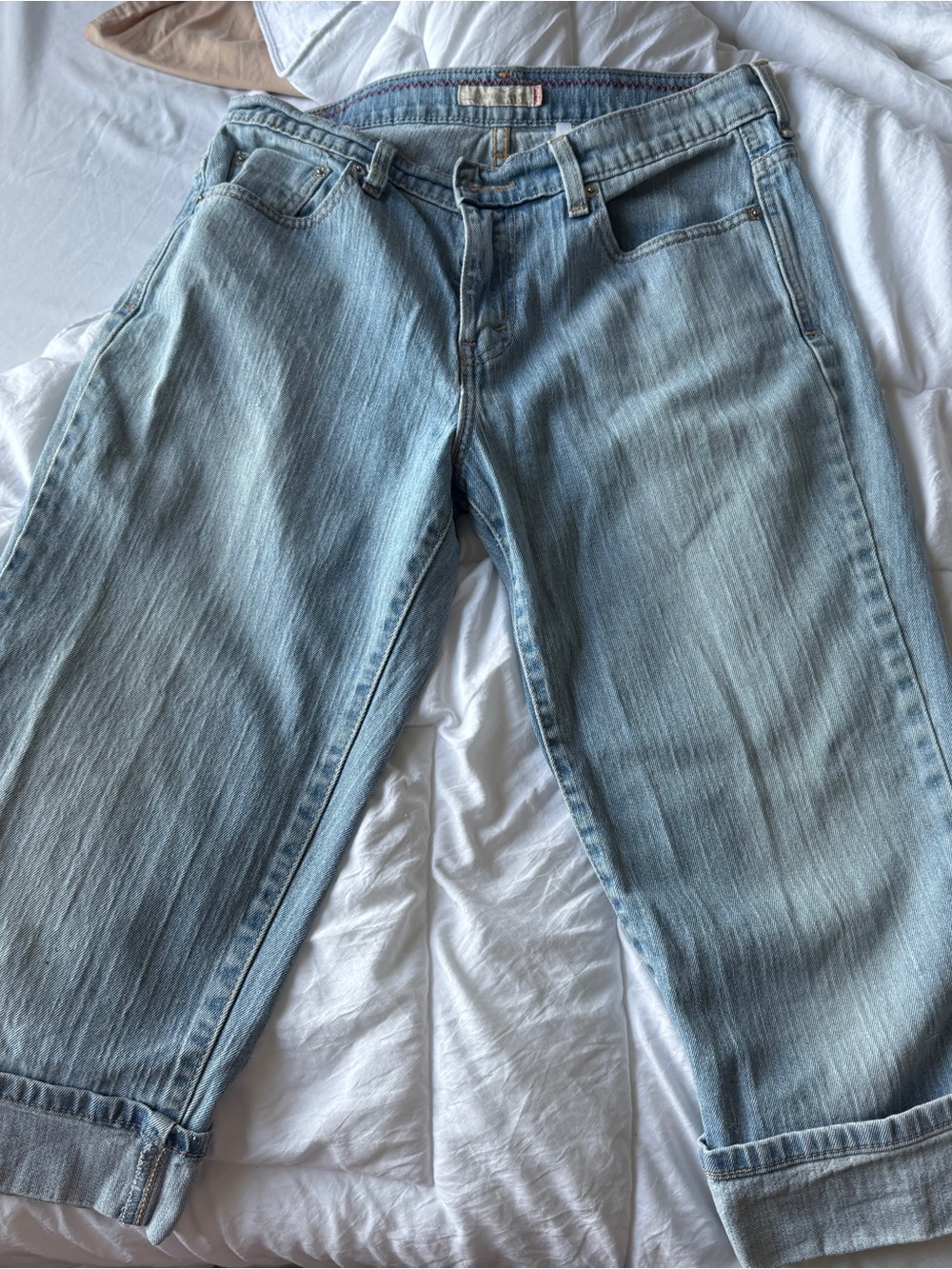 Light Wash Woman's Capri Cuffed Jeans - Classic Straight Fit Size 10